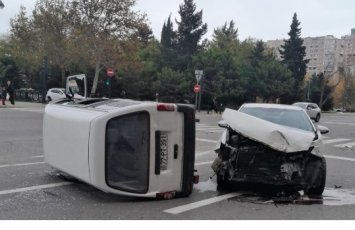 Bakıda qəza - Xəsarət alanlar var