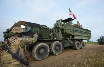 Politico: ABŞ-nin Venesuelada quru əməliyyatı keçirməsi asan olmayacaq