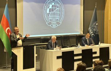 UNEC-də Muxtar İmanov və Rüstəm Behrudi ilə görüş keçirilib - FOTOLAR