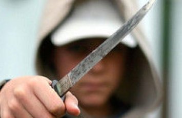 Sumqayıtda yeniyetmə bıçaqlandı