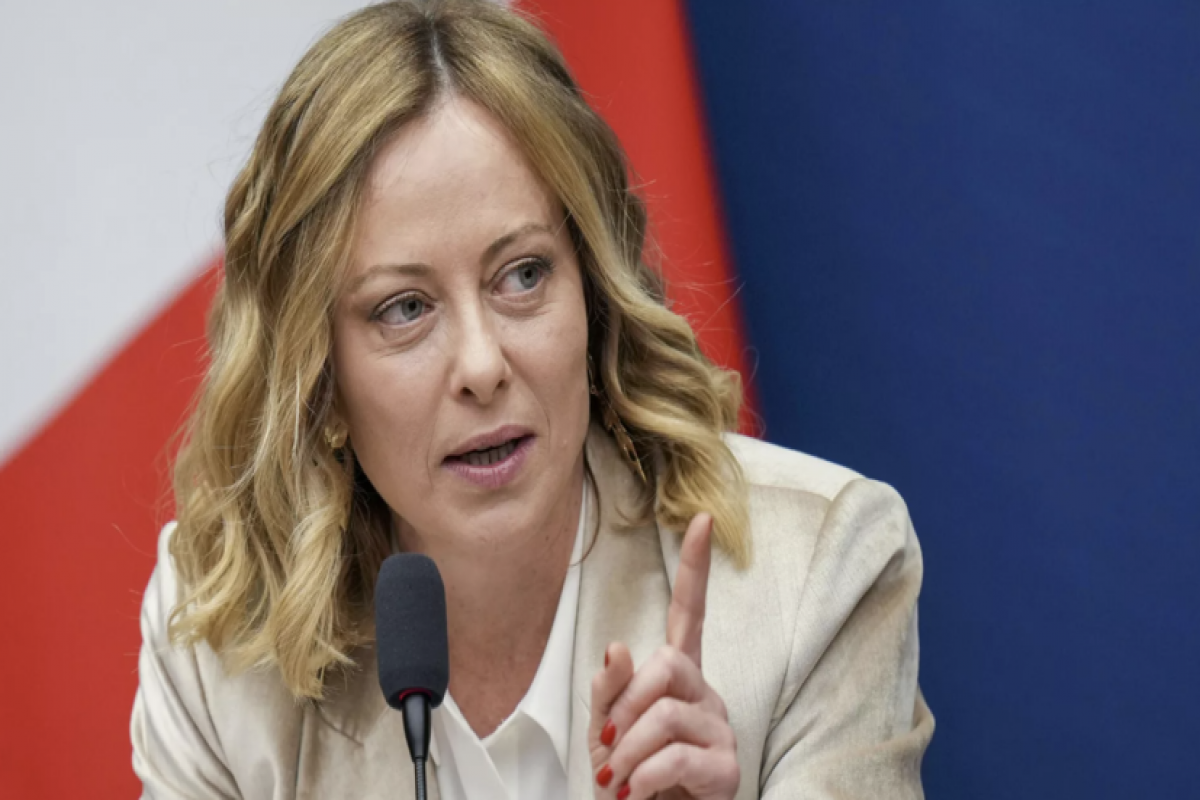 Meloni: Aİ Rusiyanın digər ölkələrdə də dondurulmuş aktivlərinə diqqət yetirə bilər