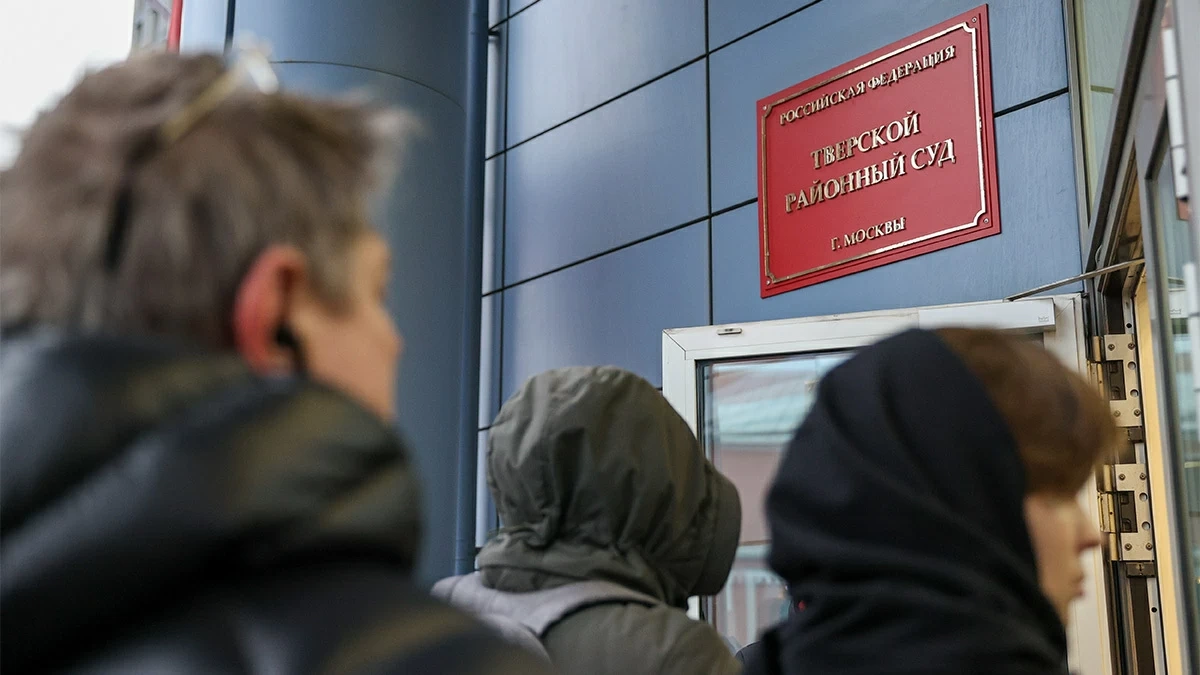 On yaşlı uşağı öldürüb videoya çəkən yeniyetmə həbs edildi