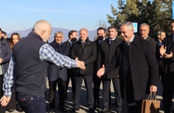 Вернувшимся в поселок Кяркиджахан семьям вручили ключи от новых домов - ОБНОВЛЕНО-ФОТО