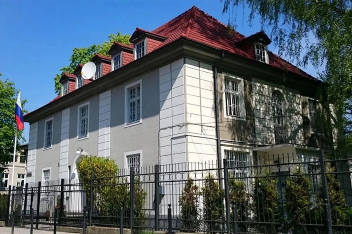 Rusiyanın Polşada fəaliyyət göstərən sonuncu konsulluğu da bağlandı