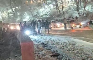 Hacıkənddə qar yağışı qəzaya səbəb olub - FOTOLAR 