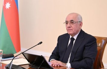 Əli Əsədov qərar imzaladı