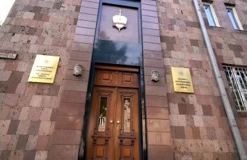 Ermənistanda müxalif partiyanın iki üzvü həbs edildi