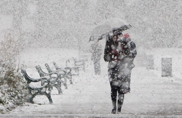 Bakıya sulu qar, rayonlara qar yağır - FAKTİKİ HAVA