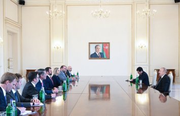 İlham Əliyev ABŞ nümayəndə heyətini qəbul etdi - FOTOLAR