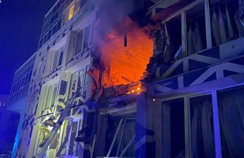 Putin ordusu içərisində 70 nəfər olan xəstəxananı vurdu...- Ölən var...-FOTOLAR