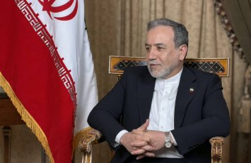 Арагчи ответил на призыв Пехлеви