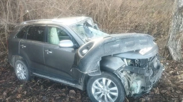 Тяжёлое ДТП в Огузском районе: столкнулись Mercedes Vito и KIA-ФОТО