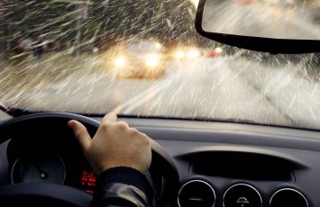 Водителям следует учитывать погодные условия при поездке в Шушу