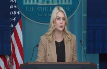 İranda 800 nəfərin edam qərarı dayandırılıb