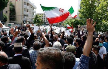 İran polisi iğtişaşların təşkilatçılarının həbs olunduğunu açıqladı