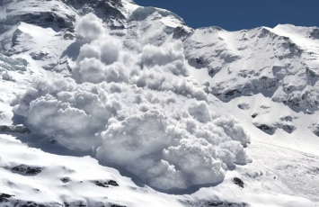 Avstriyada qar uçqunları nəticəsində beş nəfər həlak oldu