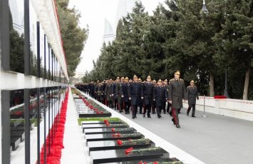 Личный состав МВД почтил память шехидов 20 января-ВИДЕО