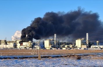 На крупнейшем месторождении в Казахстане приостановили добычу нефти