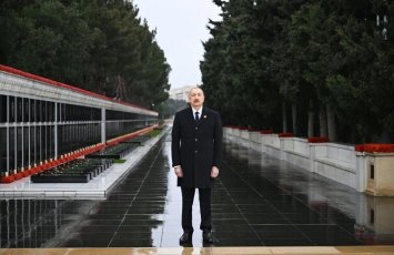 İlham Əliyev Şəhidlər xiyabanını ziyarətinə dair videoçarx paylaşıb