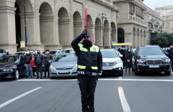 20 Yanvar şəhidlərinin xatirəsi bir dəqiqəlik sükutla yad olundu