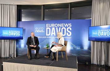 Prezident İlham Əliyev Davosda “Euronews” televiziyasına müsahibə verdi - FOTO