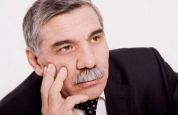 Zəlimxan Yaqubun anadan olmasından 76 il ötür