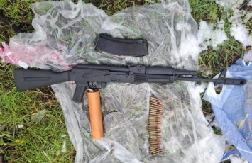 Zərdabda avtomat və qumbara aşkar olunub