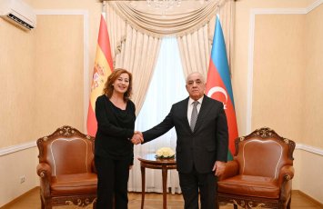 Baş nazir İspaniya Deputatlar Konqresinin sədri ilə görüşüb - FOTO