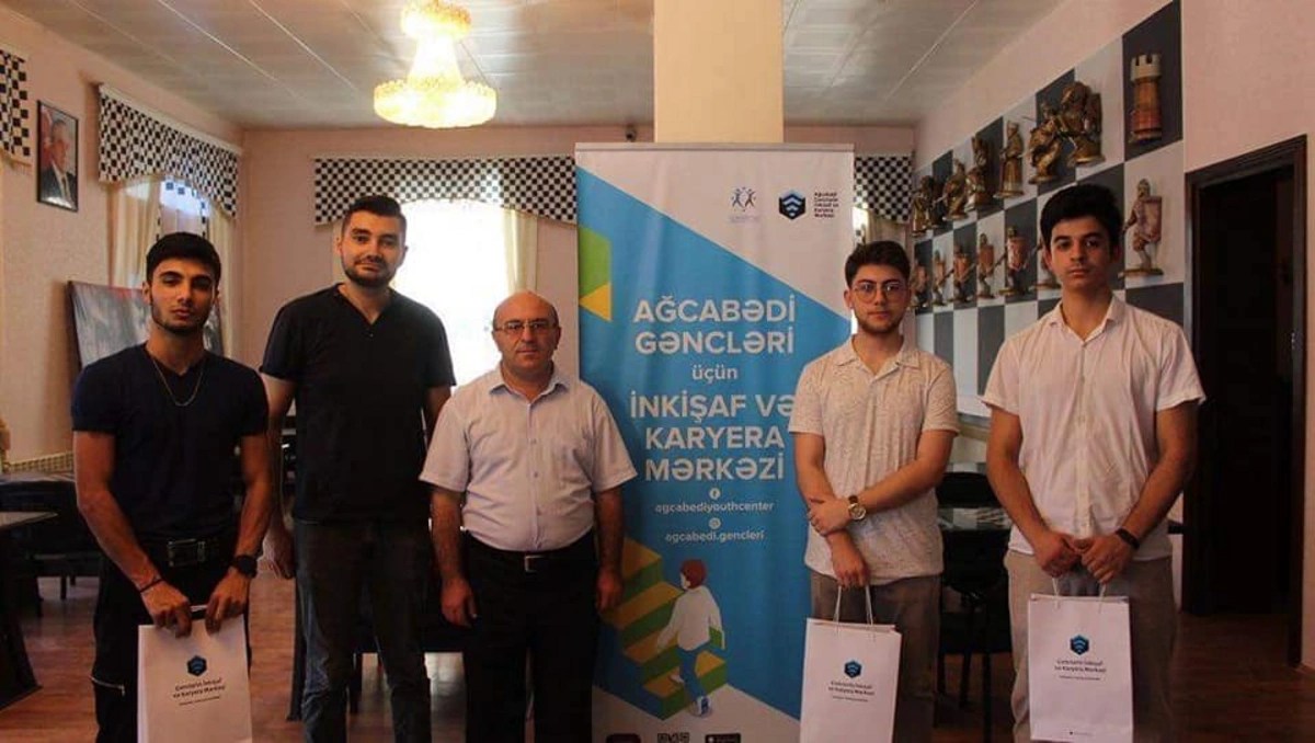 Скончался преподаватель Агджабединской шахматной школы