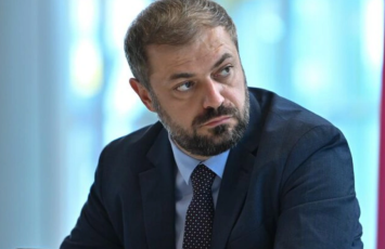 Erməni nazir: İrəvan və Bakı mayeləşdirilmiş qazın Azərbaycan vasitəsilə tədarükü barədə razılığa gəliblər