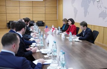 Rəsmi Tbilisi ABŞ-nin regionda fəallığını alqışlayıb