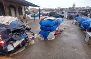 1 manata ayaqqabı, 20 qəpiyə qab... - “Bit bazarı”ndan REPORTAJ