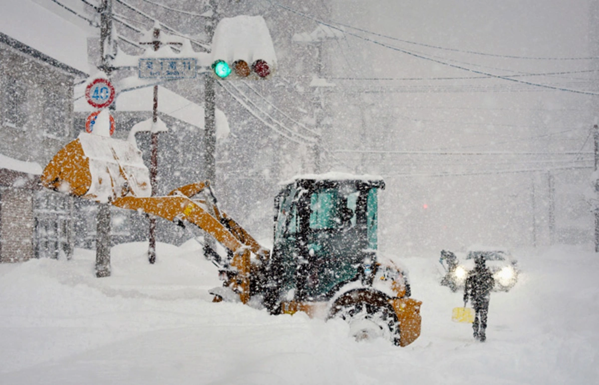 Yaponiyada güclü qar: Ölənlərin sayı artdı