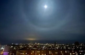 Kiyev səmasında  növbəti gözqamaşdırıcı parıltı göründü: bu nədir?..-FOTO