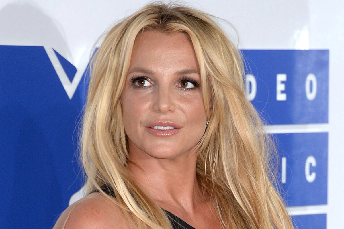 Britni Spirs ailəsindən qorxduğunu etiraf etdi