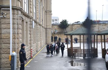 Müəllimə atəş açan şagird hadisədən əvvəl nə edib? - Yeni təfərrüatlar