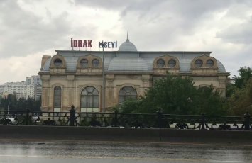 Liseydə güllənənən müəllimin atası danışdı – VİDEO