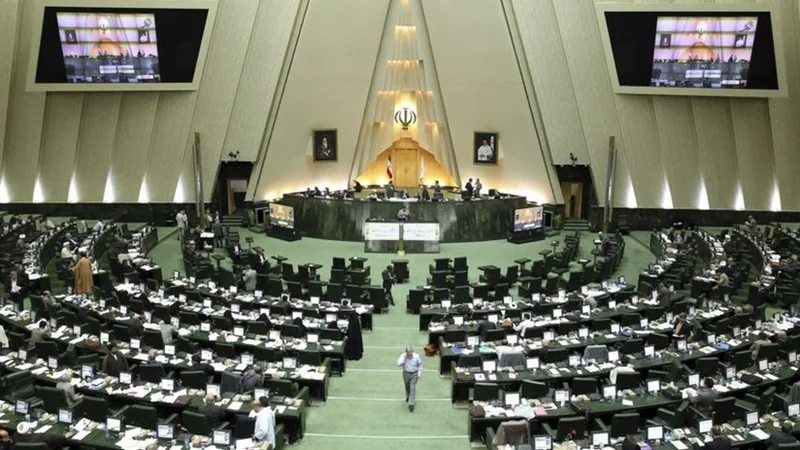 İran parlamenti ABŞ ilə nüvə danışıqlarını müzakirə edəcək