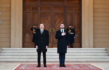 Bakıda ABŞ Vitse-prezidentinin rəsmi qarşılanma mərasimi olub - FOTO