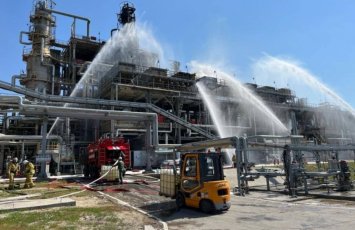 В Коми из-за атаки украинского БПЛА загорелся нефтеперерабатывающий завод