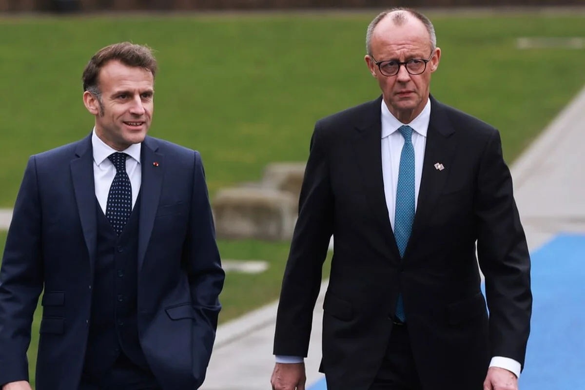 Германия и Франция обсуждают создание европейского ядерного зонтика