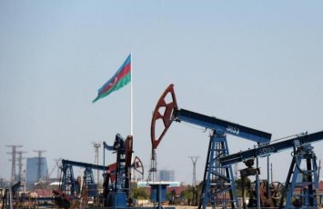 Азербайджанская нефть незначительно подешевела