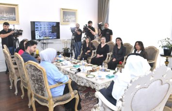 Саудовская Аравия передала Азербайджану 5 тонн хурмы