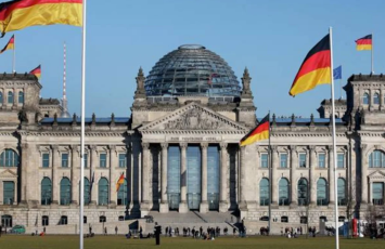 Almaniya XİN ölkə vətəndaşlarını İranı tərk etməyə çağırıb