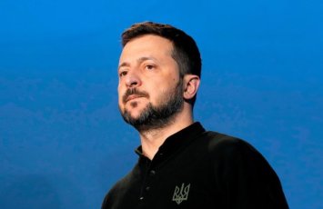 Зеленский призвал ЕС запретить морские сервисы для судов РФ