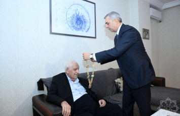 Народному поэту Нариману Гасанзаде вручен орден «Гейдар Алиев»-(ФОТО)