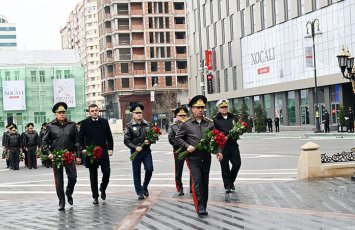 Руководство Минобороны почтило память жертв Ходжалинского геноцида-ВИДЕО-ФОТО