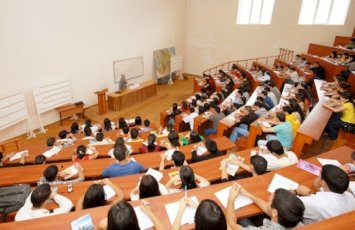 Universitetlərdə böyük dəyişiklik siqnalı - Dərs saatı qısaldılır?