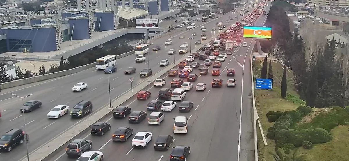 Paytaxtın sıxlıq müşahidə olunan küçələri