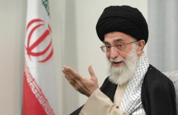 СМИ: Али Хаменеи руководит боевыми действиями из кризисного штаба